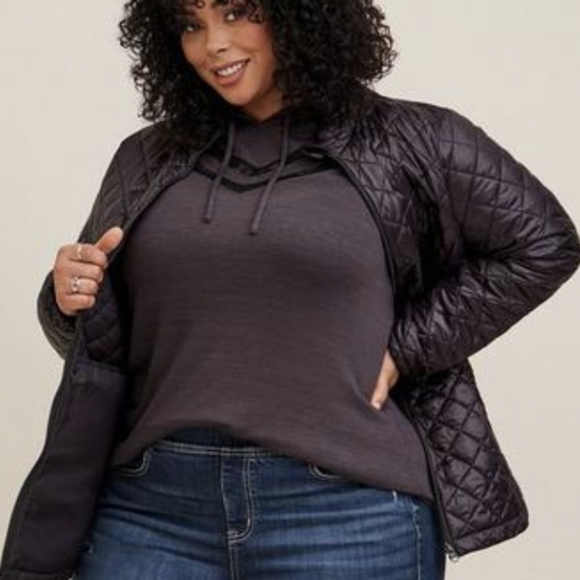 Torrid Plus Size Super Soft Plush Lace Inset Hoodie Top - Size 0 - Picture 4 of 9